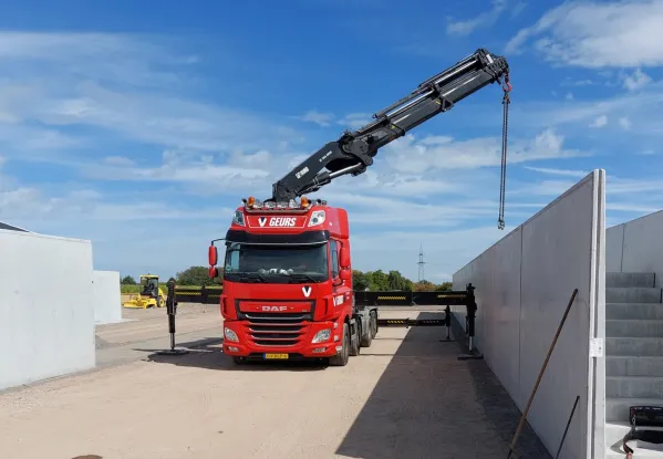 DAF met HIAB 105tm kraan